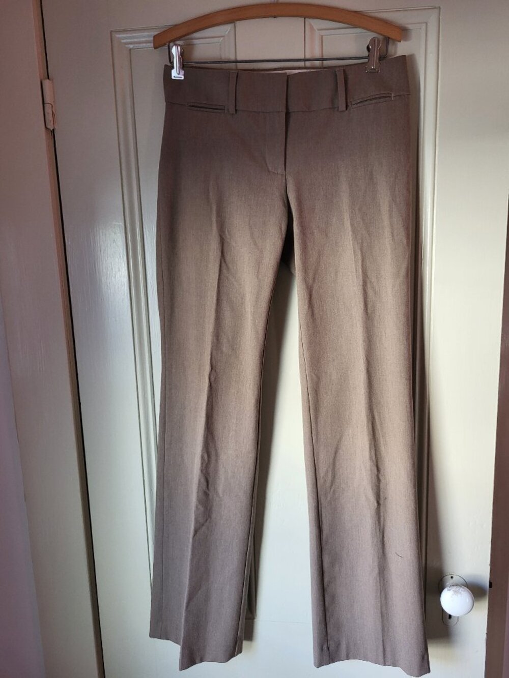 LOFT Ann Taylor  Marisa Trouser sz 0 beige